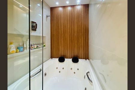 Apartamento à venda com 207m², 3 quartos e 2 vagas