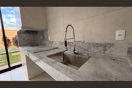 Casa à venda com 190m², 3 quartos e 2 vagasCozinha