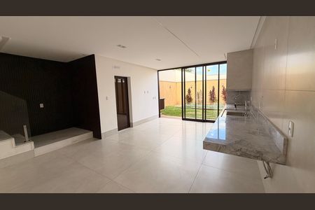 Casa à venda com 190m², 3 quartos e 2 vagasCozinha