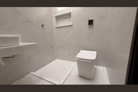 Casa à venda com 190m², 3 quartos e 2 vagasBanheiro da Suíte 2