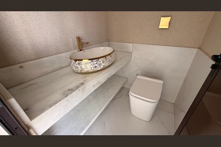 Casa à venda com 190m², 3 quartos e 2 vagaslavabo