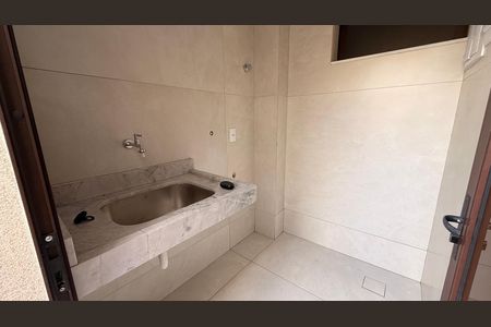 Casa à venda com 190m², 3 quartos e 2 vagasÁrea de Serviço