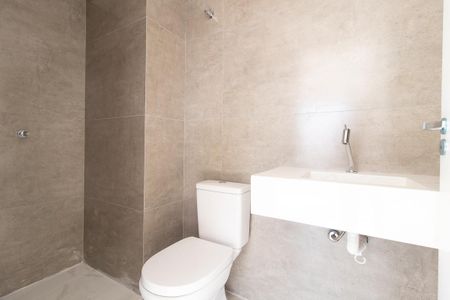 Banheiro de kitnet/studio à venda com 1 quarto, 28m² em Guabirotuba, Curitiba
