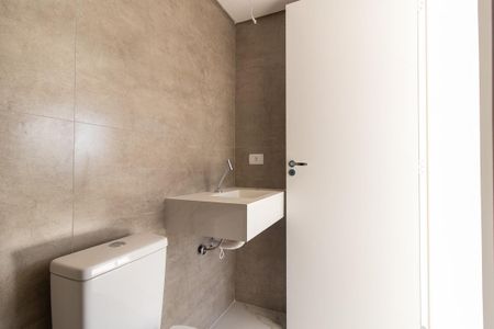 Banheiro de kitnet/studio à venda com 1 quarto, 28m² em Guabirotuba, Curitiba