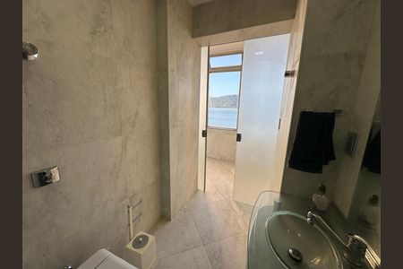 Apartamento para alugar com 74m², 1 quarto e 1 vaga Apartamento para alugar com 74m², 1 quarto e 1 vagaBanheiro