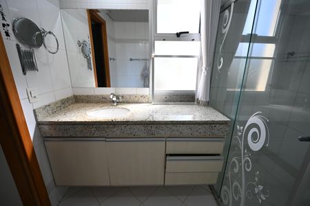 Apartamento à venda com 140m², 3 quartos e 3 vagas