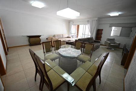 Apartamento à venda com 140m², 3 quartos e 3 vagas