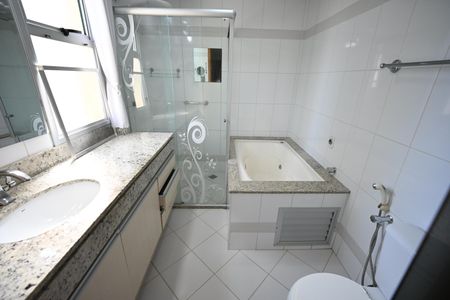 Apartamento à venda com 140m², 3 quartos e 3 vagas
