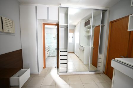 Apartamento à venda com 140m², 3 quartos e 3 vagas