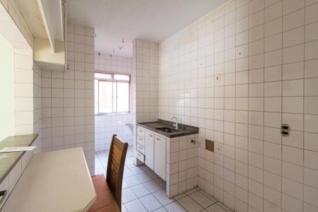 Apartamento à venda com 72m², 3 quartos e 1 vaga Apartamento à venda com 72m², 3 quartos e 1 vagaCozinha e Área de Serviço