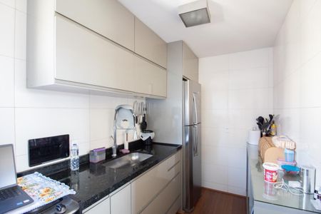 Apartamento à venda com 45m², 2 quartos e 1 vaga Apartamento à venda com 45m², 2 quartos e 1 vagaCozinha e Área de Serviço