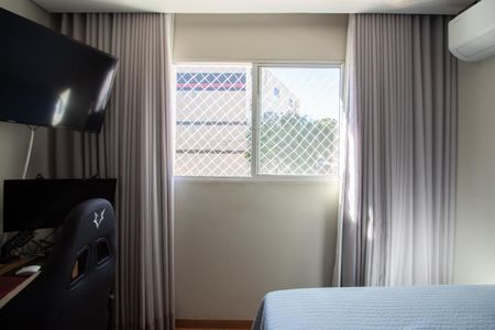 Quarto 1 de apartamento à venda com 2 quartos, 45m² em Heliópolis, Belo Horizonte