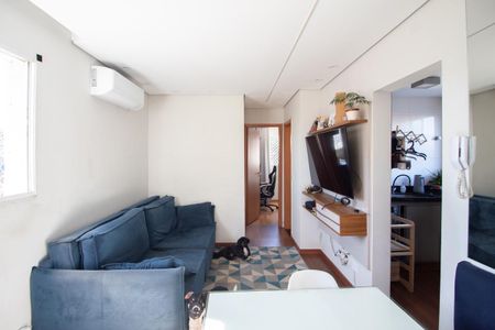 Apartamento à venda com 45m², 2 quartos e 1 vaga Apartamento à venda com 45m², 2 quartos e 1 vagaSala