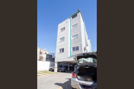 Apartamento à venda com 45m², 2 quartos e 1 vaga Apartamento à venda com 45m², 2 quartos e 1 vagaFachada