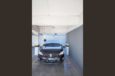 Garagem de apartamento à venda com 2 quartos, 45m² em Heliópolis, Belo Horizonte
