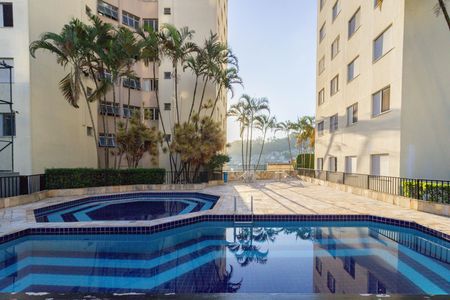 Apartamento para alugar com 72m², 2 quartos e 1 vaga Apartamento para alugar com 72m², 2 quartos e 1 vagaÁrea comum - Piscina
