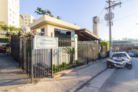 Apartamento para alugar com 72m², 2 quartos e 1 vaga Apartamento para alugar com 72m², 2 quartos e 1 vagaFachada
