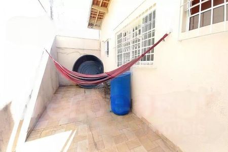 Casa para alugar com 226m², 4 quartos e 6 vagas