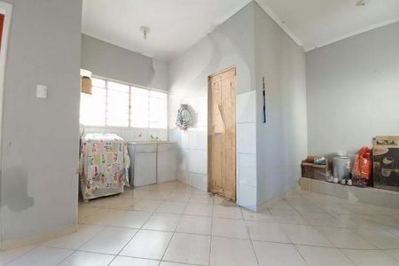 Casa para alugar com 226m², 4 quartos e 6 vagas