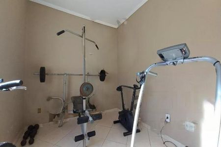 Casa para alugar com 226m², 4 quartos e 6 vagas
