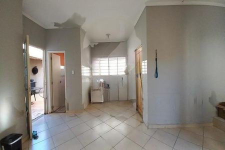 Casa para alugar com 226m², 4 quartos e 6 vagas