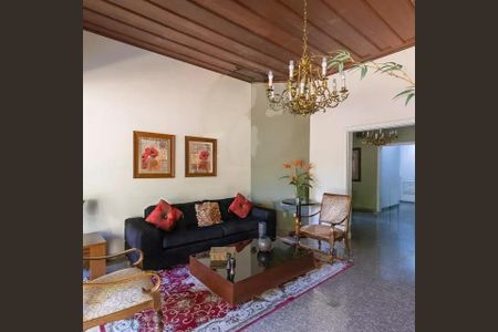 Apartamento para alugar com 3 quartos, 229m² em Cambuí, Campinas