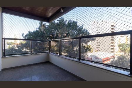 Apartamento para alugar com 3 quartos, 229m² em Cambuí, Campinas