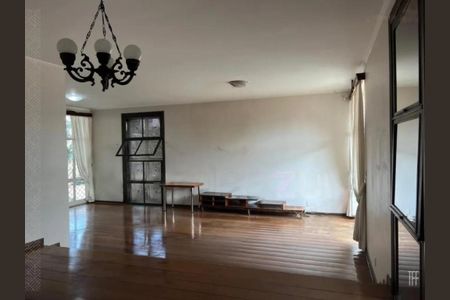 Casa para alugar com 364m², 3 quartos e 4 vagas