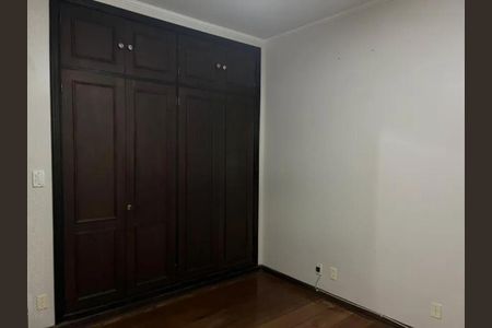 Casa para alugar com 364m², 3 quartos e 4 vagas