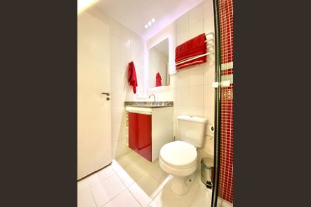 Apartamento à venda com 75m², 2 quartos e 2 vagas Apartamento à venda com 75m², 2 quartos e 2 vagasBanheiro