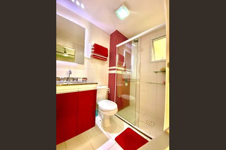 Apartamento à venda com 75m², 2 quartos e 2 vagas Apartamento à venda com 75m², 2 quartos e 2 vagasBanheiro