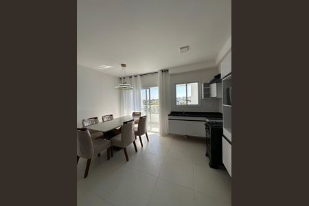 Apartamento para alugar com 73m², 3 quartos e 1 vaga Apartamento para alugar com 73m², 3 quartos e 1 vagaSala