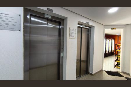 Elevador de apartamento para alugar com 1 quarto, 33m² em Cambuci, São Paulo