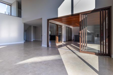 Casa de condomínio à venda com 509m², 4 quartos e 4 vagas Casa de condomínio à venda com 509m², 4 quartos e 4 vagasHall de Entrada