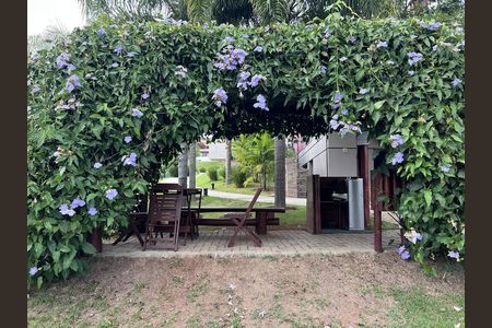 Casa de condomínio à venda com 509m², 4 quartos e 4 vagas Casa de condomínio à venda com 509m², 4 quartos e 4 vagasÁrea Externa