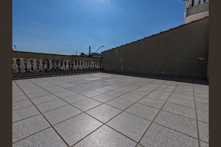 Casa para alugar com 220m², 3 quartos e 1 vaga