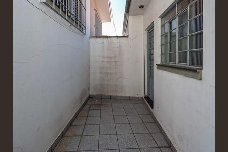Casa para alugar com 220m², 3 quartos e 1 vaga