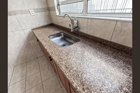 Casa para alugar com 3 quartos, 220m² em Jardim Sao Jose, São Paulo