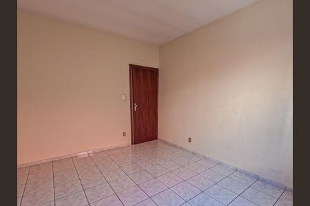 Casa para alugar com 3 quartos, 220m² em Jardim Sao Jose, São Paulo