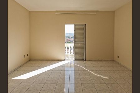 Casa para alugar com 220m², 3 quartos e 1 vaga