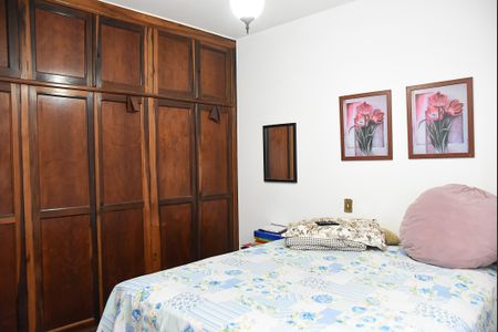 Casa à venda com 125m², 3 quartos e 2 vagas Casa à venda com 125m², 3 quartos e 2 vagassuite