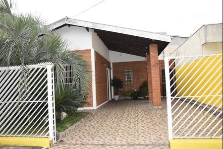 Casa à venda com 125m², 3 quartos e 2 vagas Casa à venda com 125m², 3 quartos e 2 vagasfachada da casa
