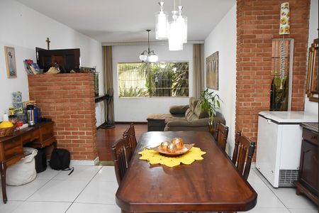 Casa à venda com 125m², 3 quartos e 2 vagas Casa à venda com 125m², 3 quartos e 2 vagassala de jantar integrada a sala de visitas