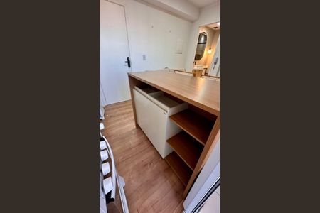 Cozinha de apartamento para alugar com 1 quarto, 59m² em Jardim Monte Kemel, São Paulo