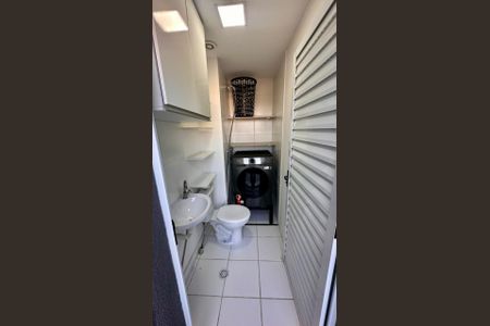 Apartamento para alugar com 59m², 1 quarto e sem vaga Apartamento para alugar com 59m², 1 quarto e sem vagaBanheiro de Serviço