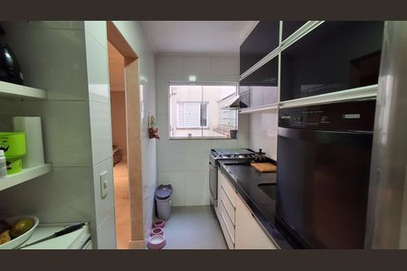 Apartamento à venda com 132m², 3 quartos e 2 vagas Apartamento à venda com 132m², 3 quartos e 2 vagasCozinha