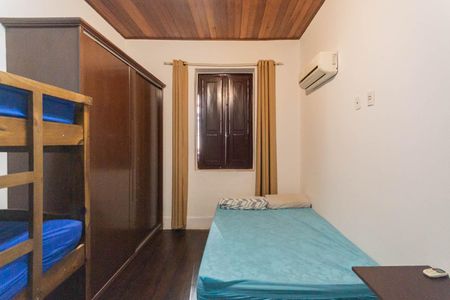 Casa para alugar com 285m², 4 quartos e sem vagaQuarto 2