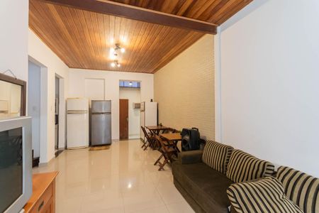 Casa para alugar com 285m², 4 quartos e sem vagaSala