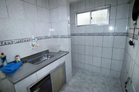 Cozinha e Área de serviço de apartamento para alugar com 2 quartos, 46m² em Irajá, Rio de Janeiro