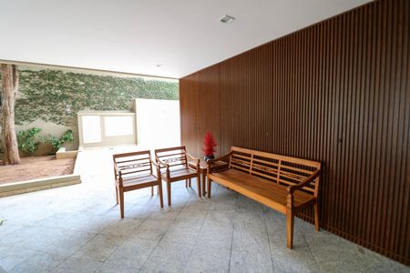 Apartamento à venda com 99m², 2 quartos e 1 vaga